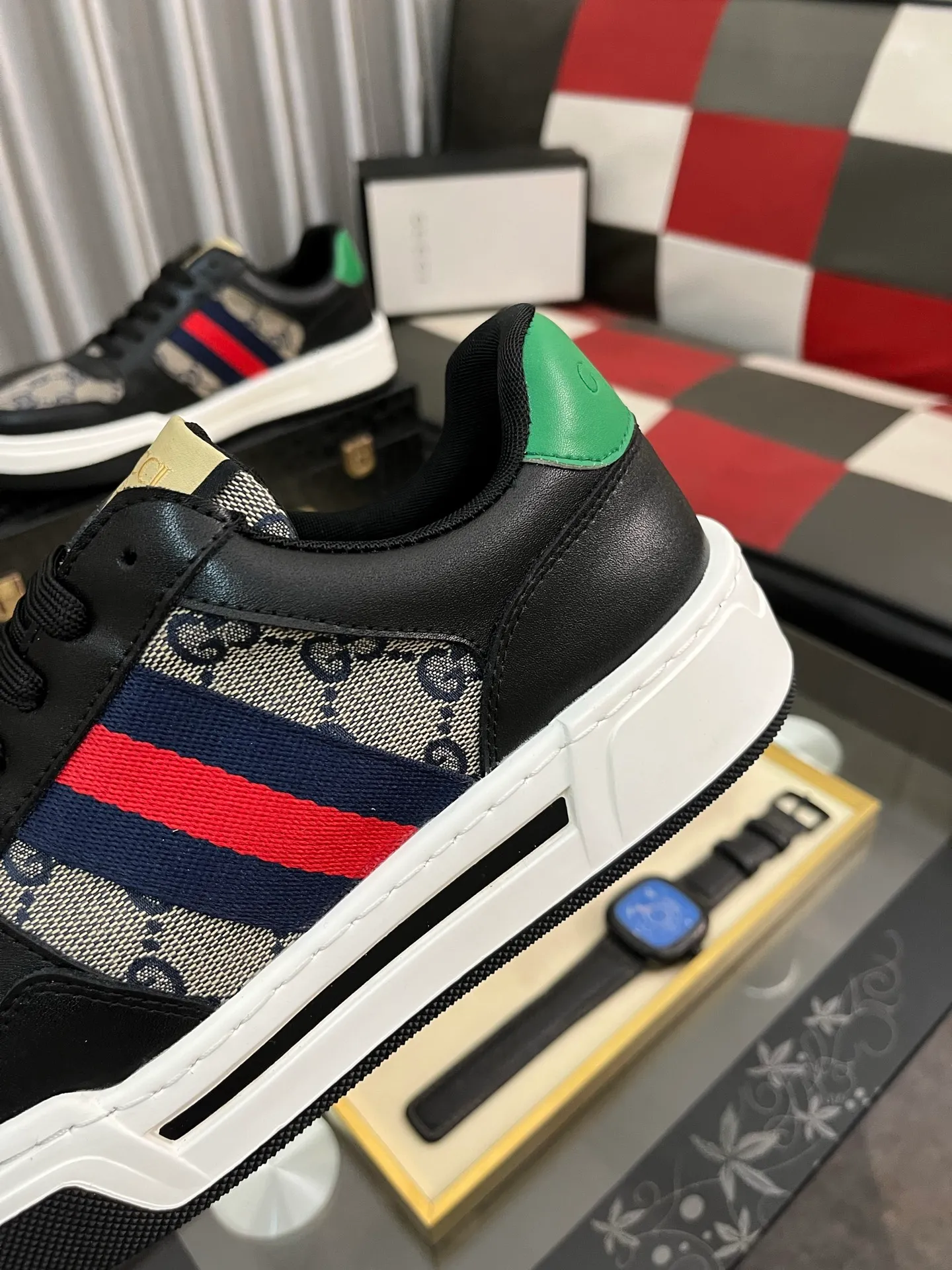 Men's Men's Shoes💰420⌚️⌚️【GUCCI】Gucci men's latest white shoe series casual shoes! The official website is built 1:1. Upper: Made of imported cowhide, with electric embroidery ➕Inner lining: Made of high-quality first-layer pigskin, soft and comfortable. Picky material selection and exquisite workmanship give you the best enjoyment. Size: 38-443️⃣Colors available